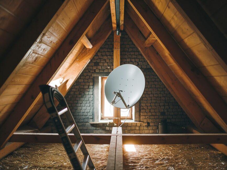 instalacja anteny w pomieszczeniu