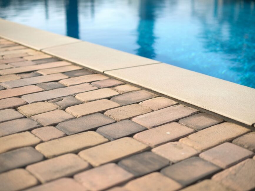 Kostka brukowa przy basenie