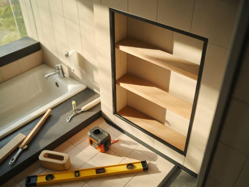 Montaż półek wnękowych